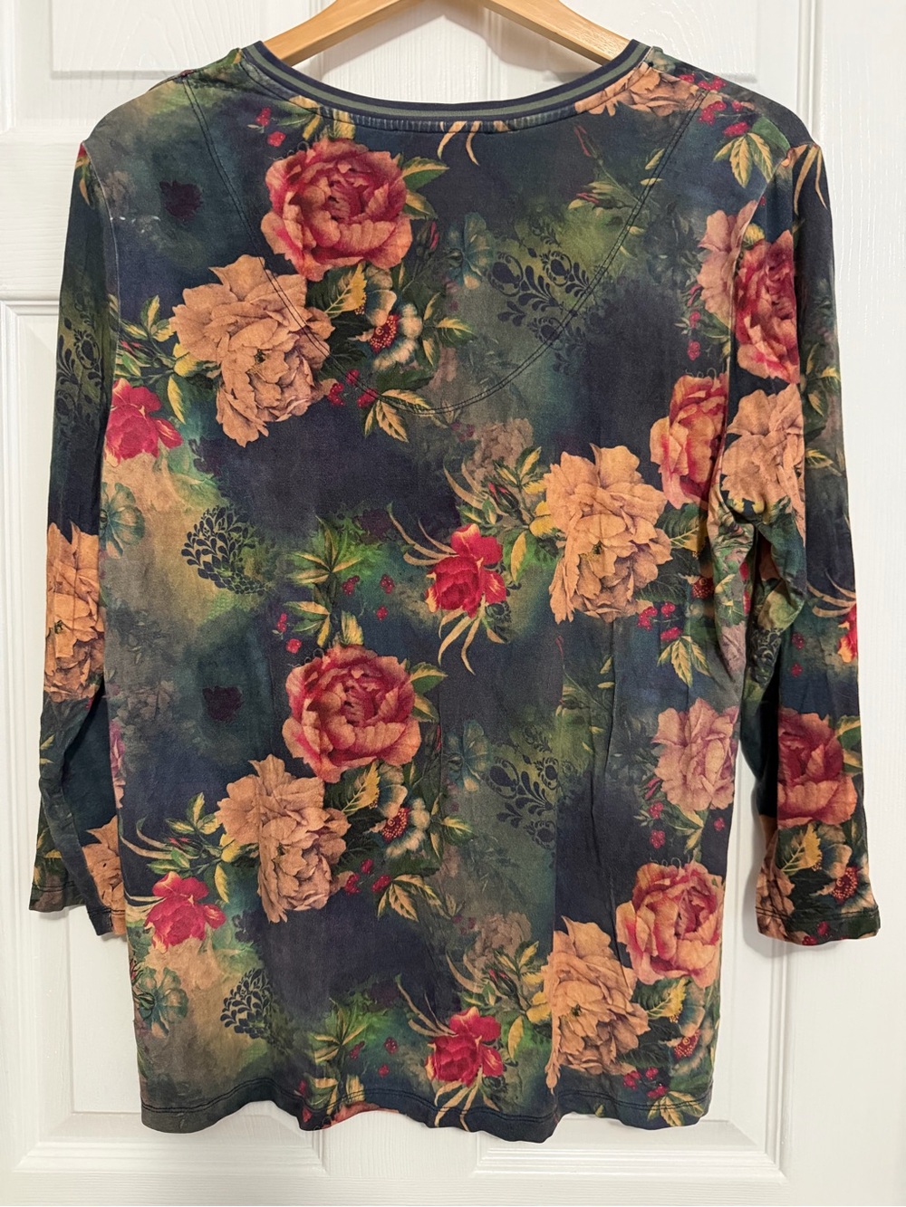 Johnny Was The Janie Favorite 3/4 Sleeve V-Neck Tee Top Catalina Floral Boho L - Picture 4 of 8